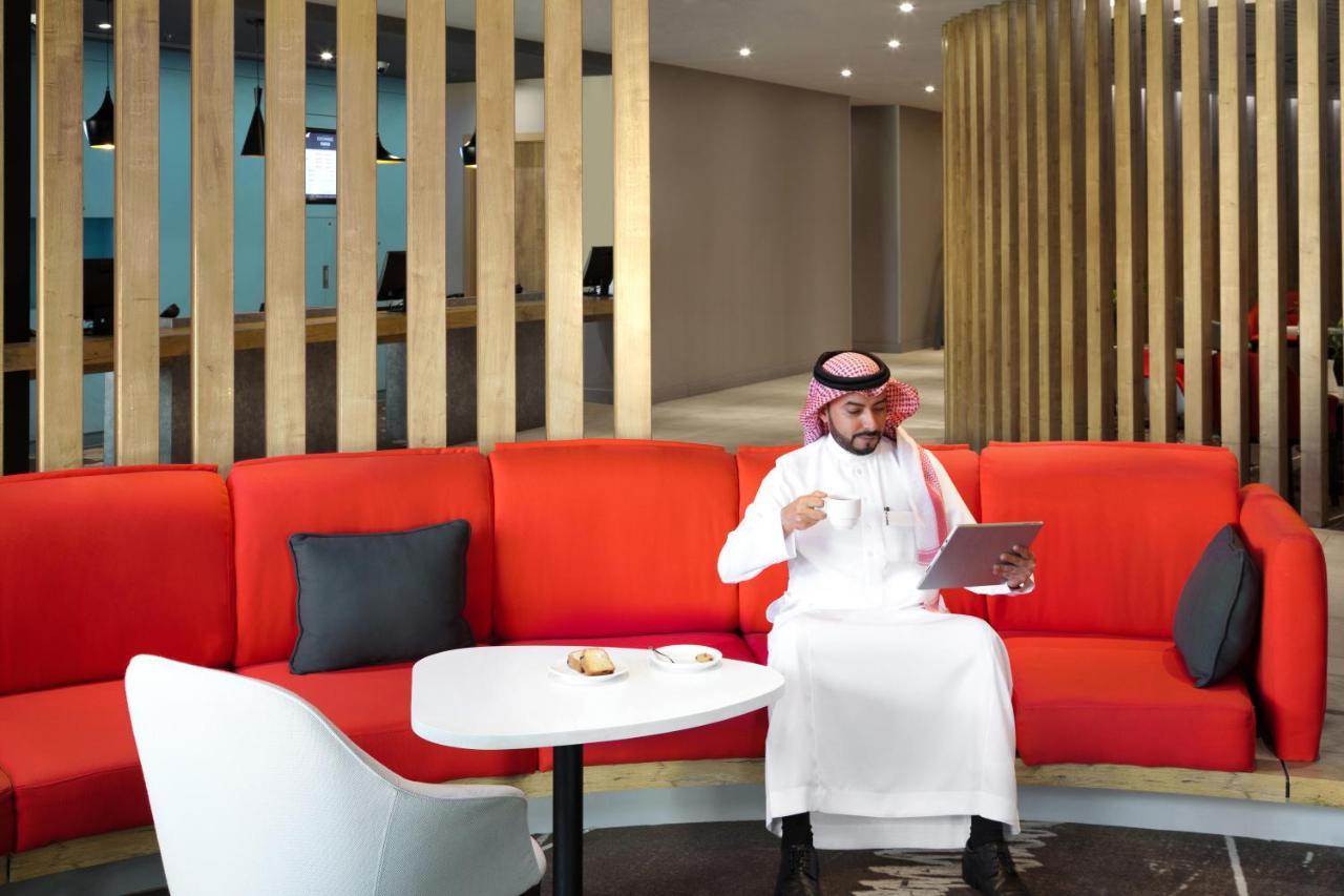 Отель Ibis Jeddah Malik Road Экстерьер фото