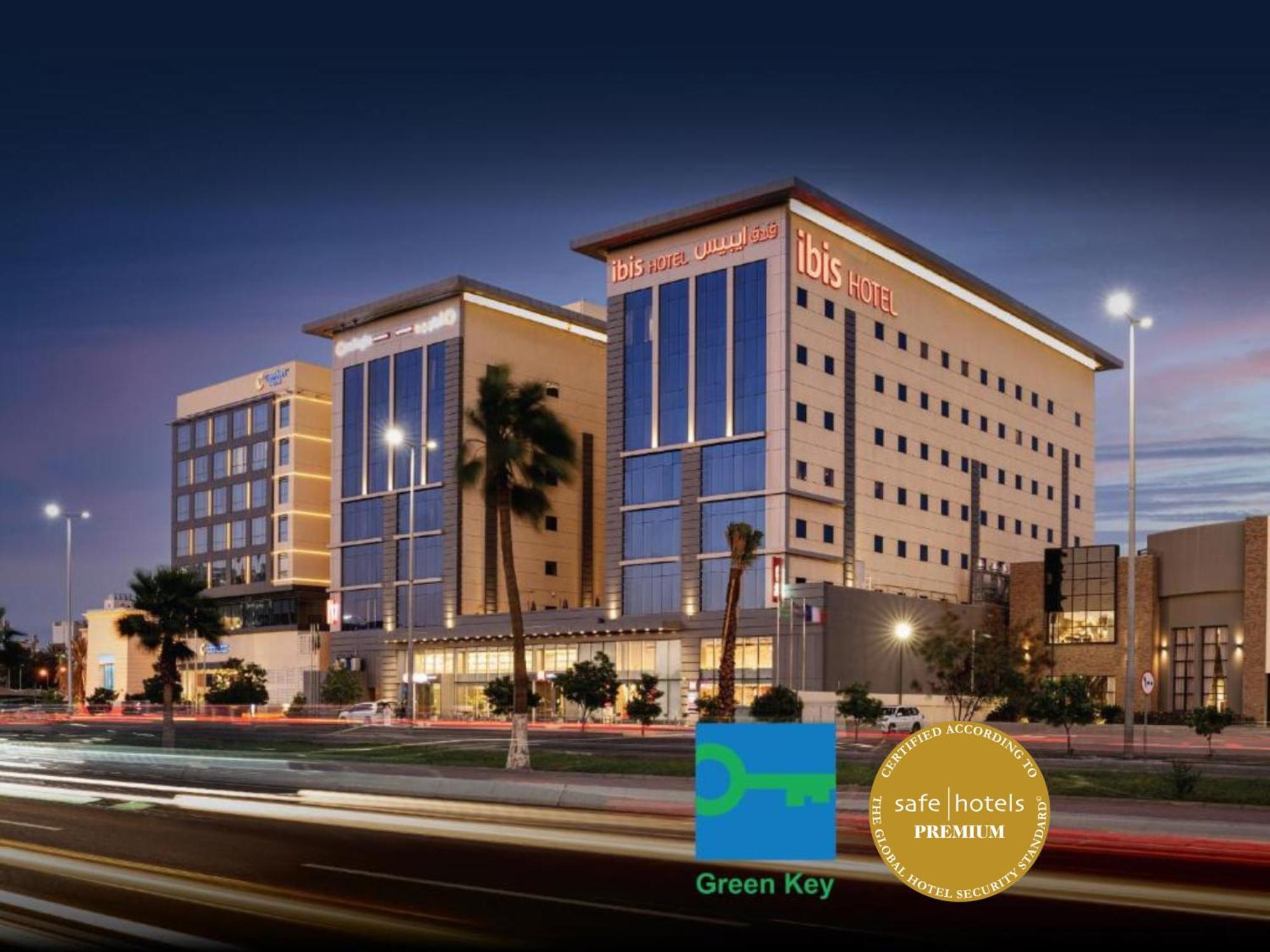 Отель Ibis Jeddah Malik Road Экстерьер фото
