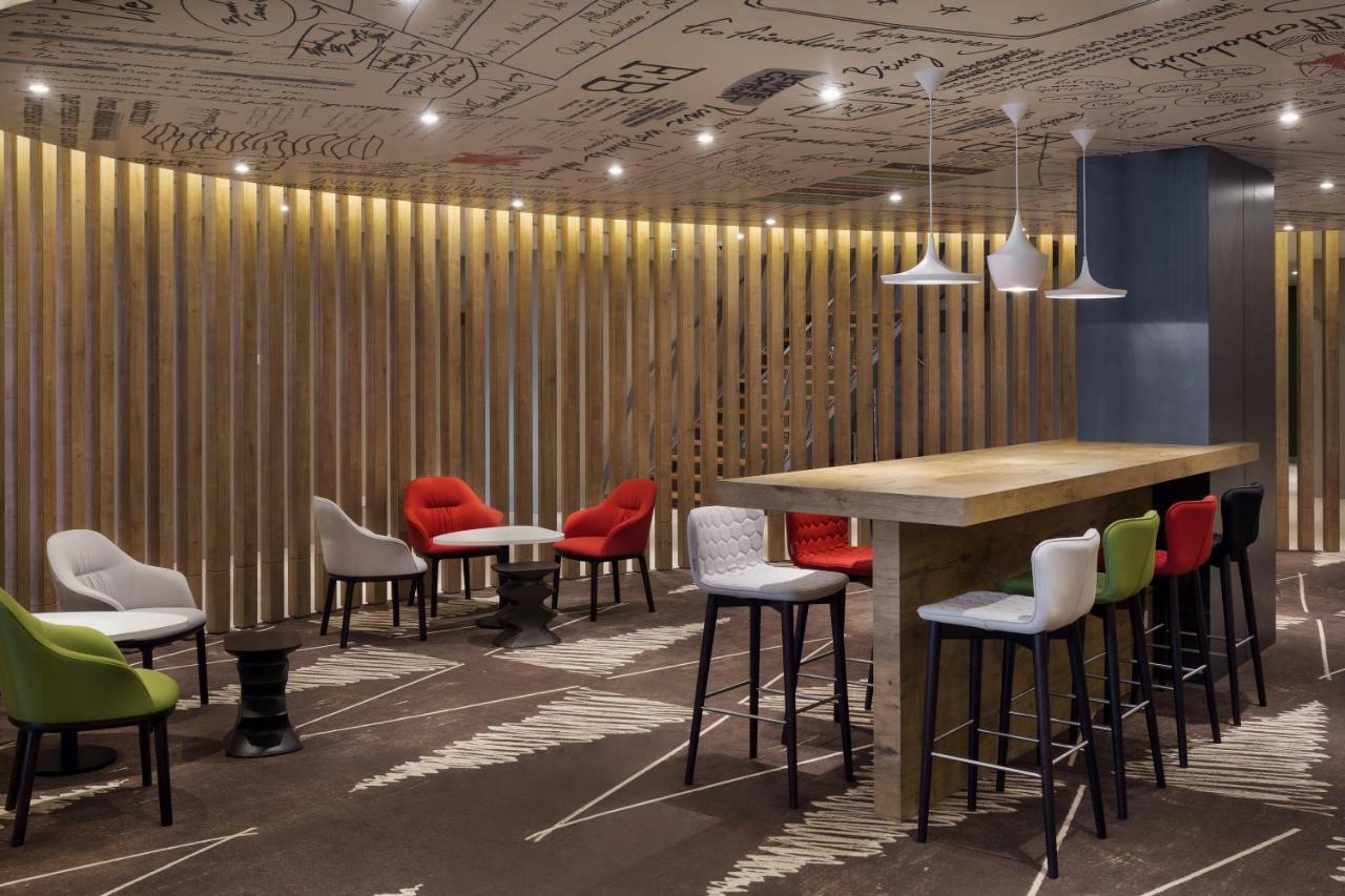 Отель Ibis Jeddah Malik Road Экстерьер фото